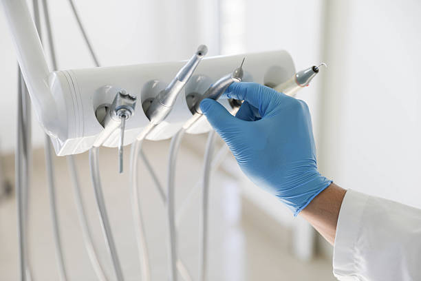 Professional Teeth Cleaning And Checkup technician working in Franklin Park, FL